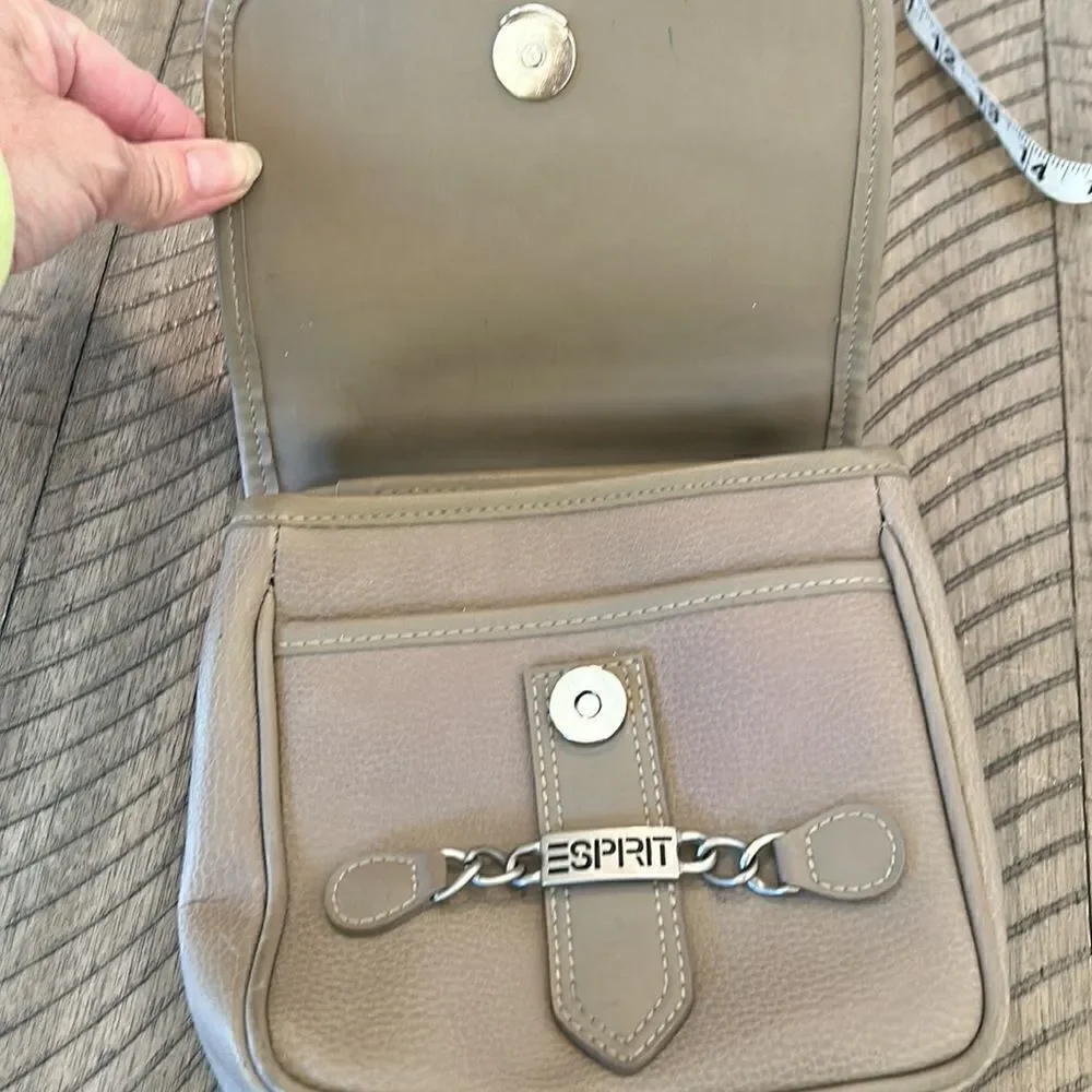 Espirit Vegan Imprinted Leather Look Crossbody and Easy Snap Convenience! ✈️ 🌆